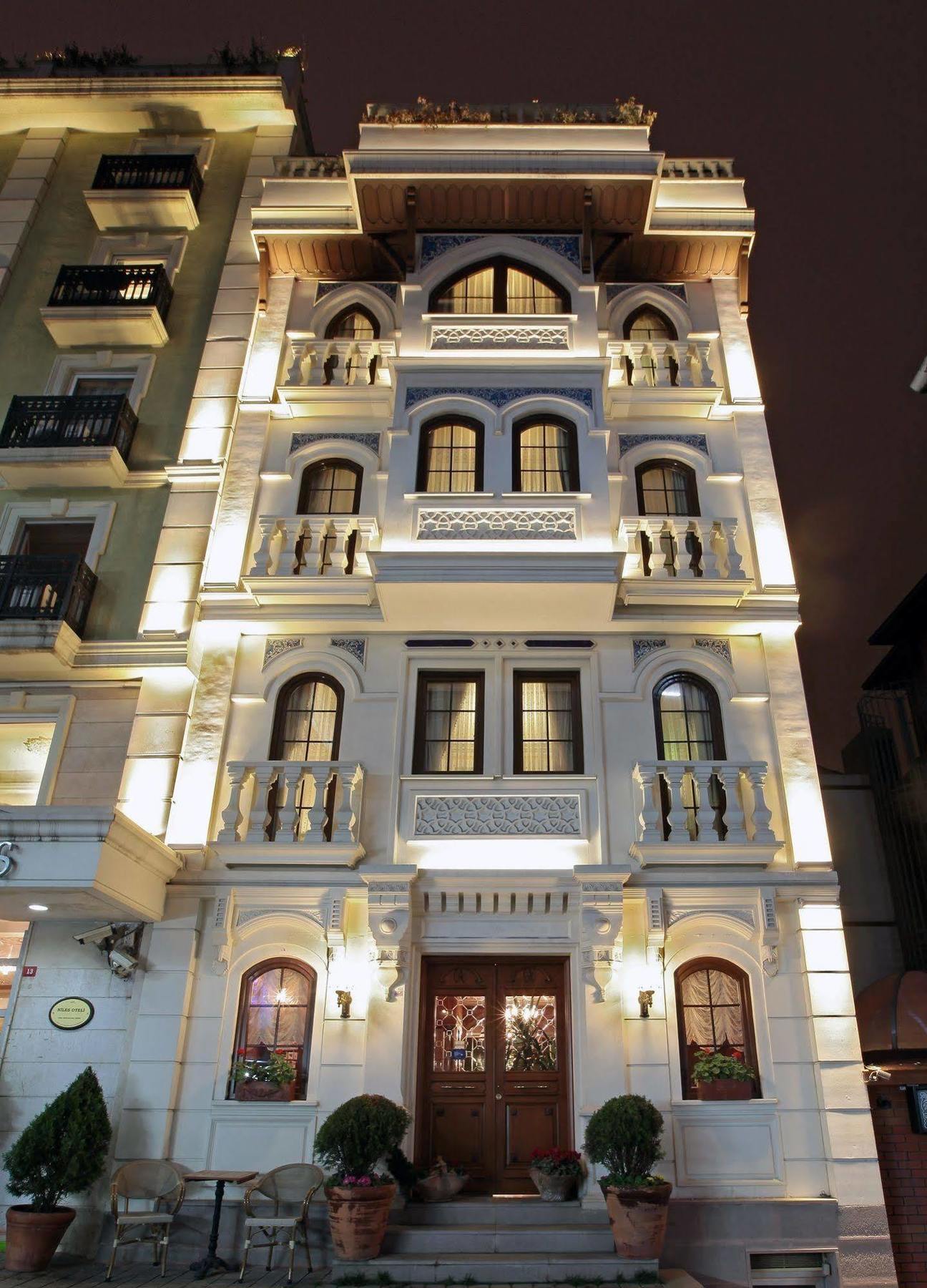 Hotel Niles Istanbul Exteriör bild